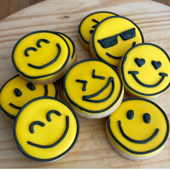 Mia's Iced Cookies