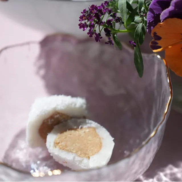 Coconut Peanut Mochi (Box 0f 4)
